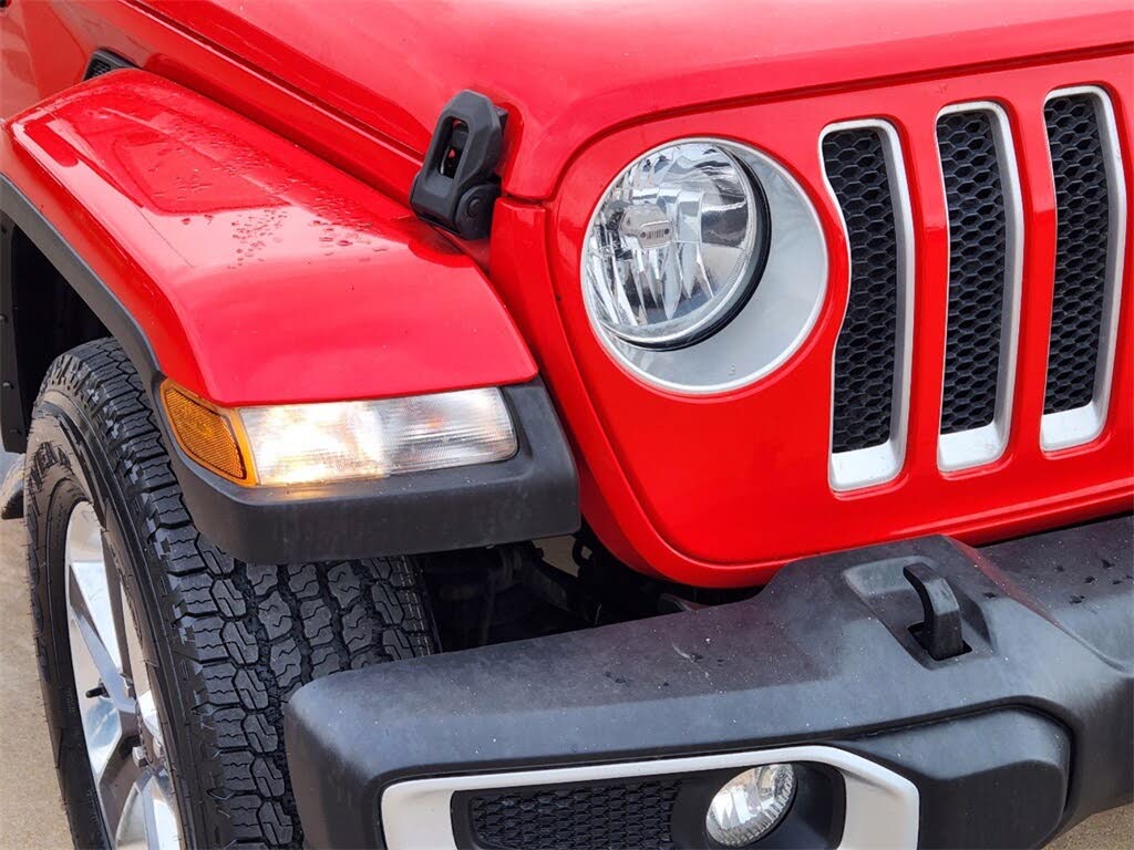 2021 JEEP WRANGLER UNLIMITED SAHARA 4WD RED