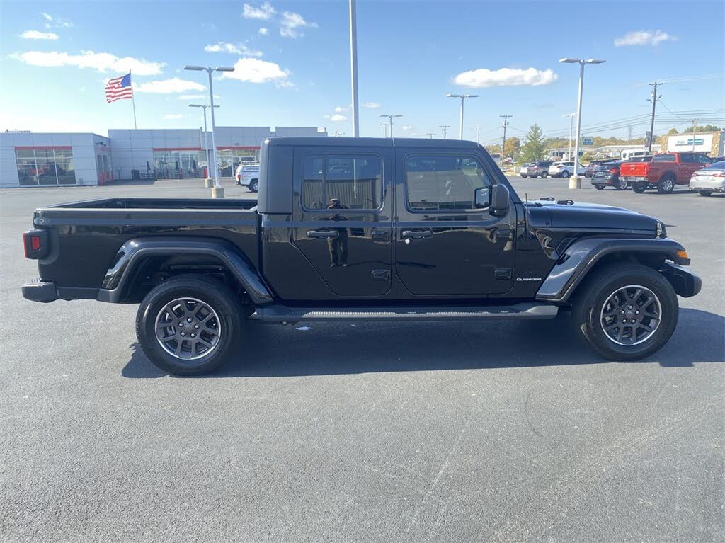 2021 JEEP GLADIATOR Overland Crew Cab 4WD