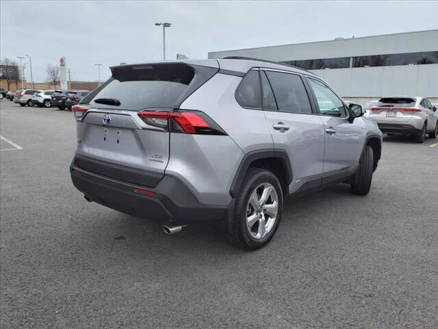 2022 TOYOTA RAV4 HYBRID XLE PREMIUM GR