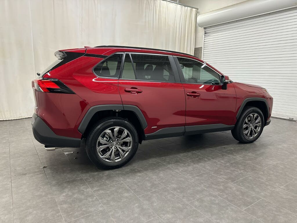 2022 TOYOTA RAV4 HYBRID XLE PREMIUM AWD