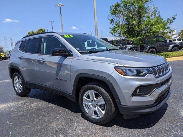 2022 JEEP COMPASS 4x4 Latitude 4dr SUV GR