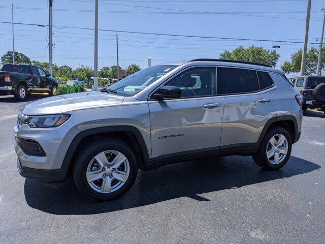 2022 JEEP COMPASS 4x4 Latitude 4dr SUV GR