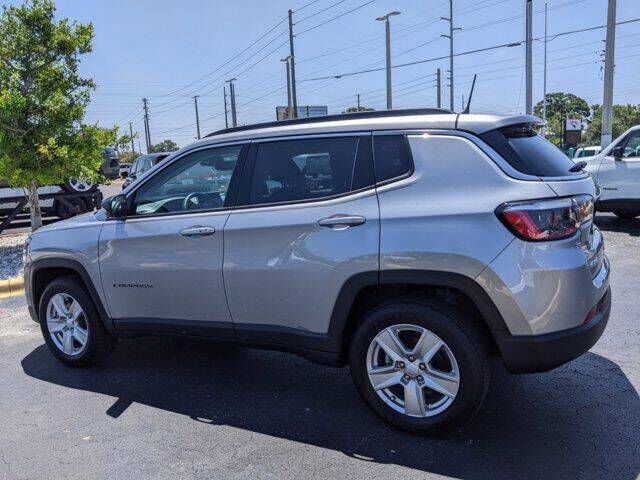 2022 JEEP COMPASS 4x4 Latitude 4dr SUV GR