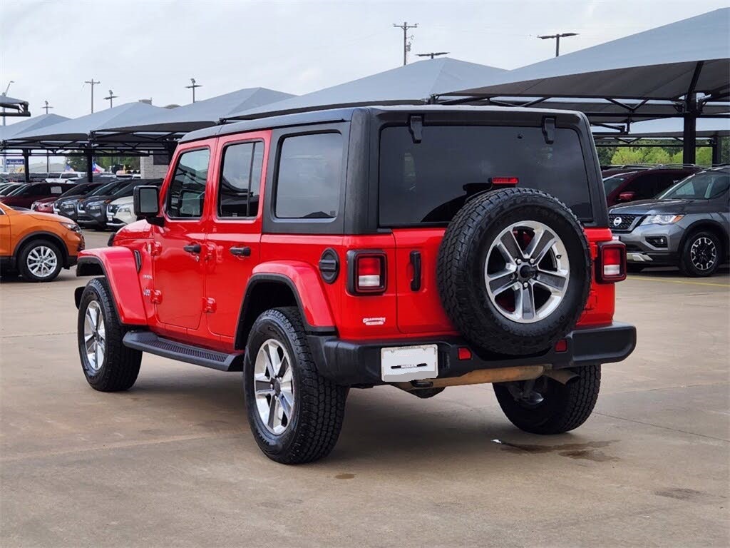 2021 JEEP WRANGLER UNLIMITED SAHARA 4WD RED