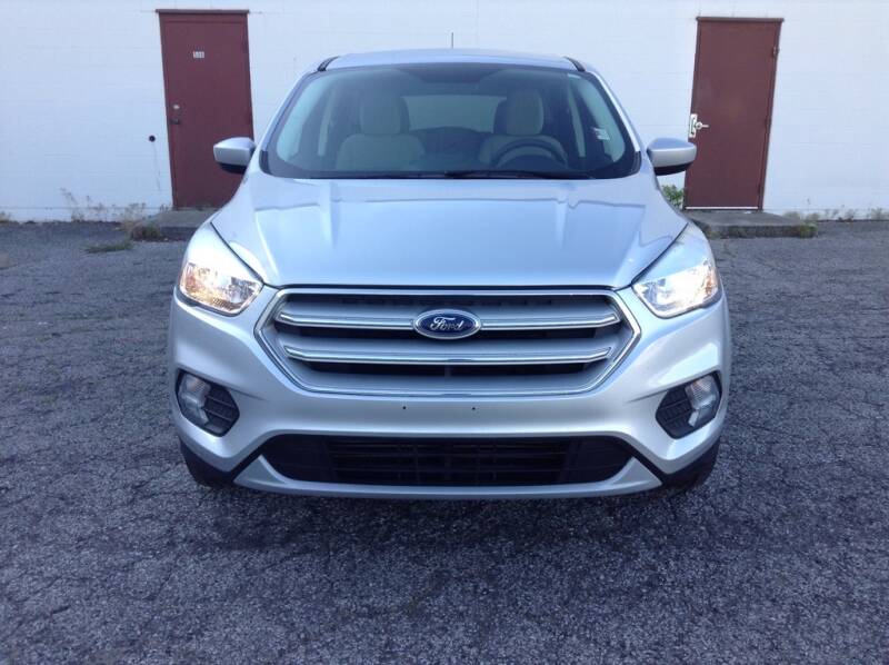 2019 FORD ESCAPE  SE (SILVER) 