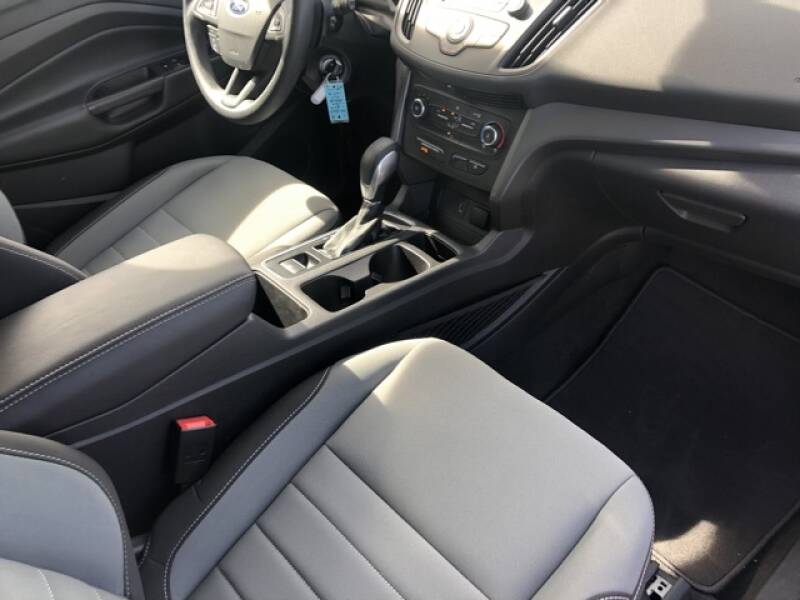 2019 FORD ESCAPE S (White) 