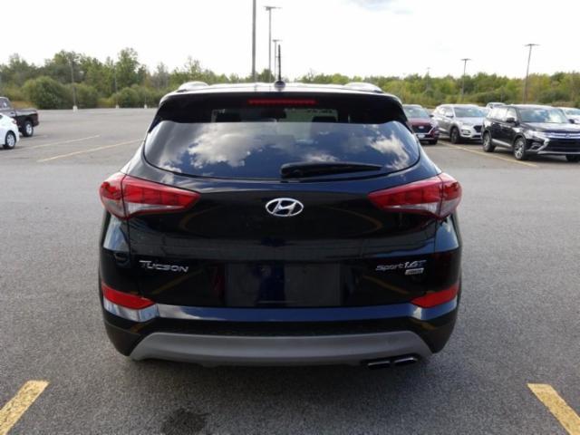 2017 HYUNDAI TUCSON