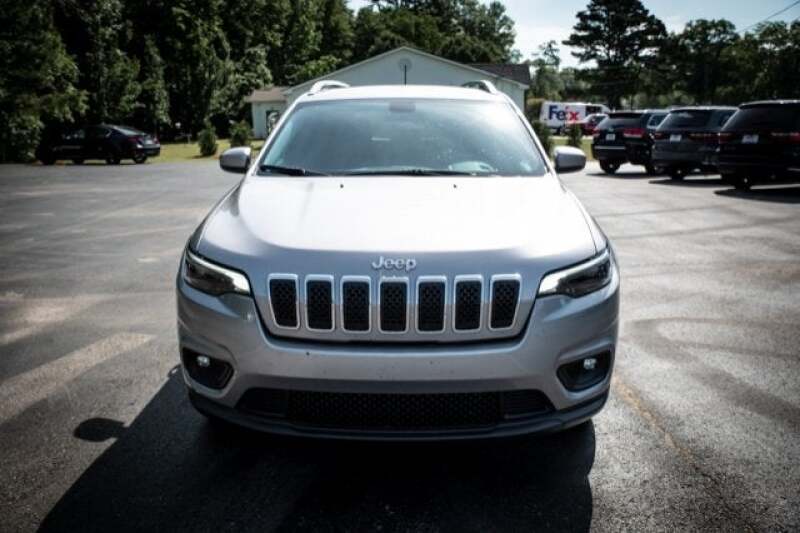 2019  JEEP CHEROKEE LATITUDE