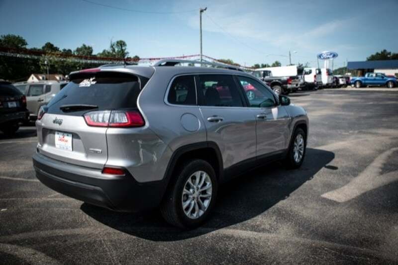 2019  JEEP CHEROKEE LATITUDE