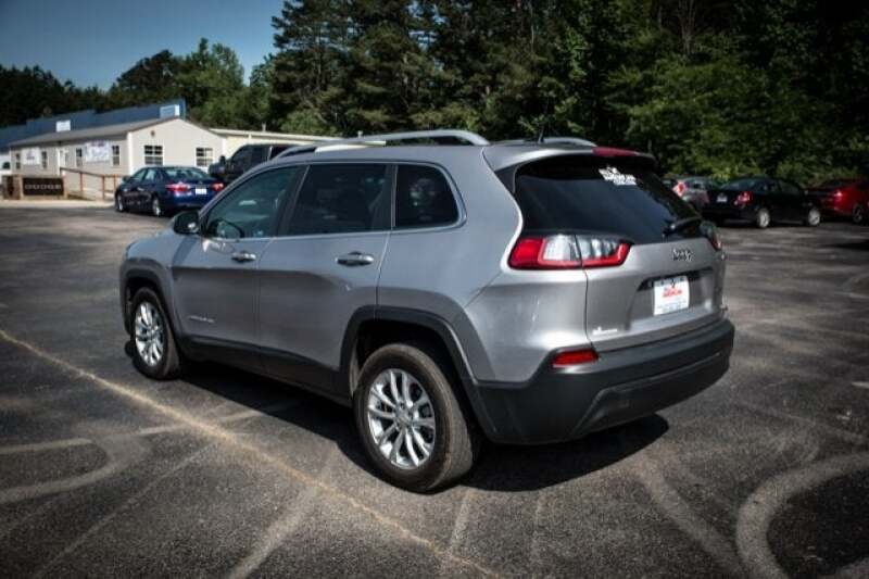 2019  JEEP CHEROKEE LATITUDE