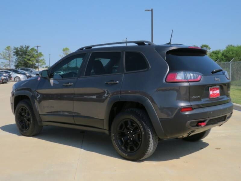 2019  JEEP CHEROKEE TRAILHAWK