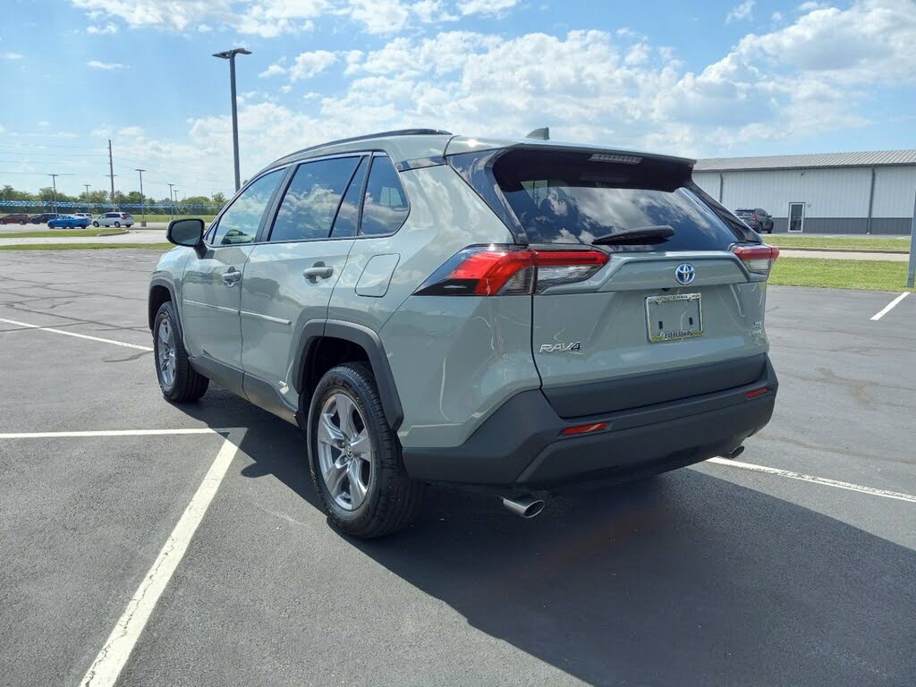 2022 TOYOTA RAV4 Hybrid XLE AWD