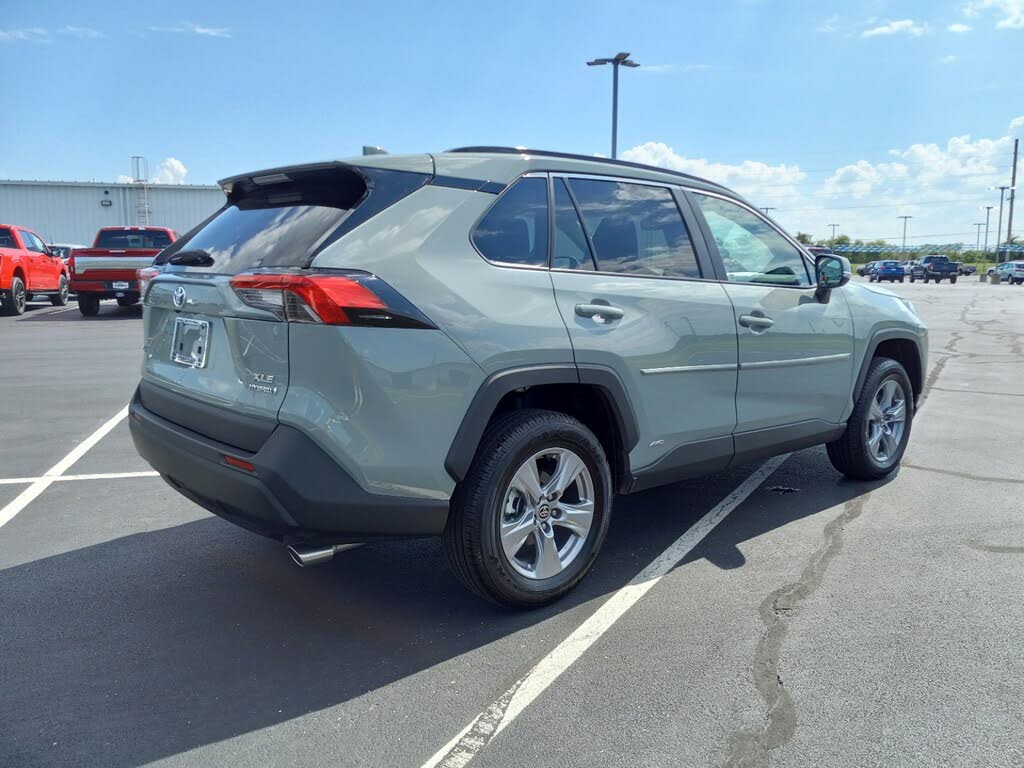 2022 TOYOTA RAV4 Hybrid XLE AWD