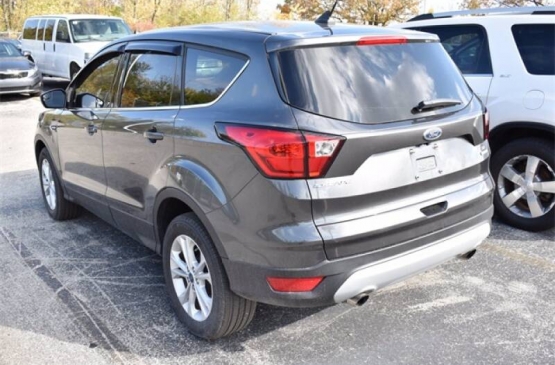 2019 FORD ESCAPE  SE - IV