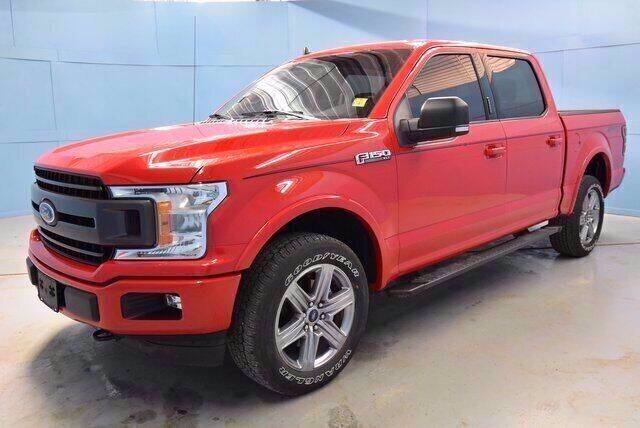 2019 FORD F-150 XLT (RED) 