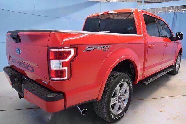 2019 FORD F-150 XLT (RED) 