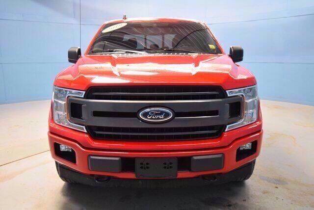 2019 FORD F-150 XLT (RED) 