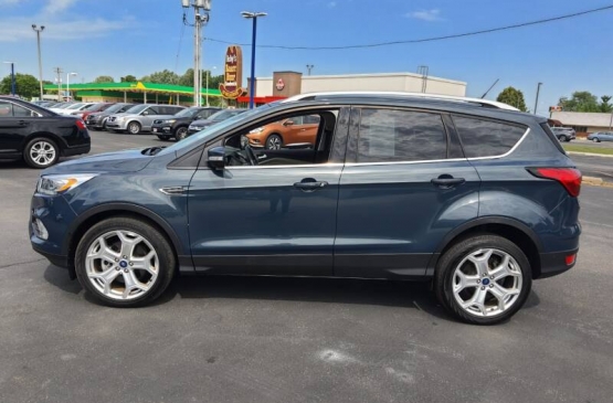 2019 FORD ESCAPE TITANIUM (BL)