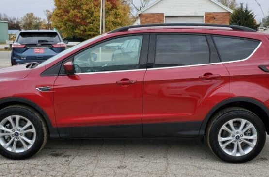 2019 FORD ESCAPE SEL (R)