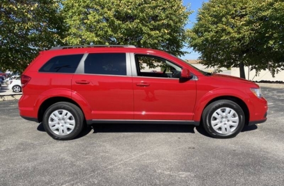 2019 DODGE JOURNEY SE *