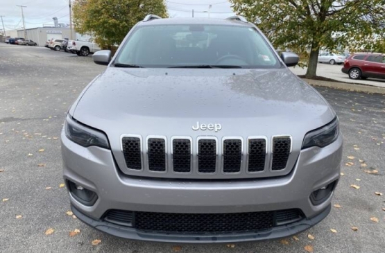 2019 JEEP CHEROKEE LATITUDE PLUS *