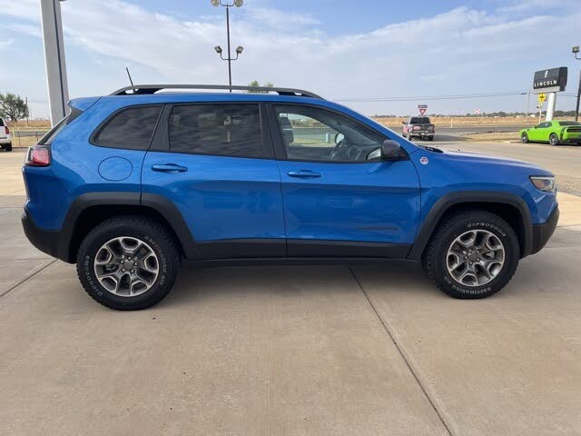 2021 Jeep CHEROKEE TRAILHAWK BLUE