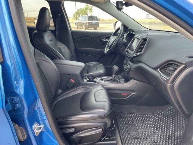 2021 Jeep CHEROKEE TRAILHAWK BLUE