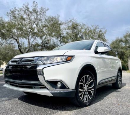 2018 Mitsubishi Outlander SE 4DR SUV WHITE