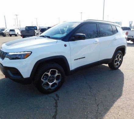 2021 JEPP COMPASS 4x4 Trailhawk 4dr SUV  •  33 miles