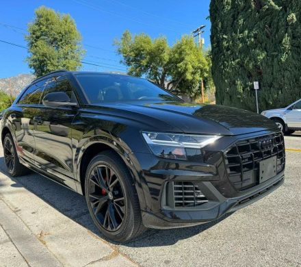 2022 AUDI Q8 quattro Premium 55 TFSI AWD