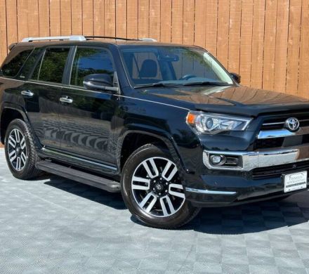 2022 TOYOTA 4 4 RUNNER 4x2 Limited 4dr SU