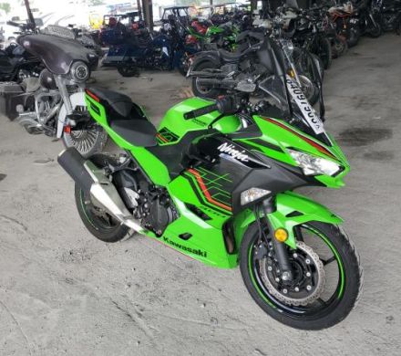 2023 KAWASAKI EX 400 GREEN