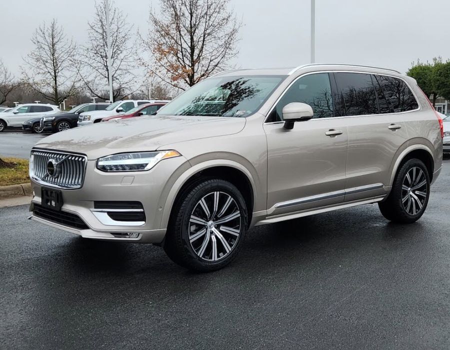 2023 VOLVO XC90 B6 Plus Bright Theme 7-Passenger AWD