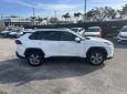 2022 TOYOTA RAV4 Hybrid AWD XLE 4dr SUV W.