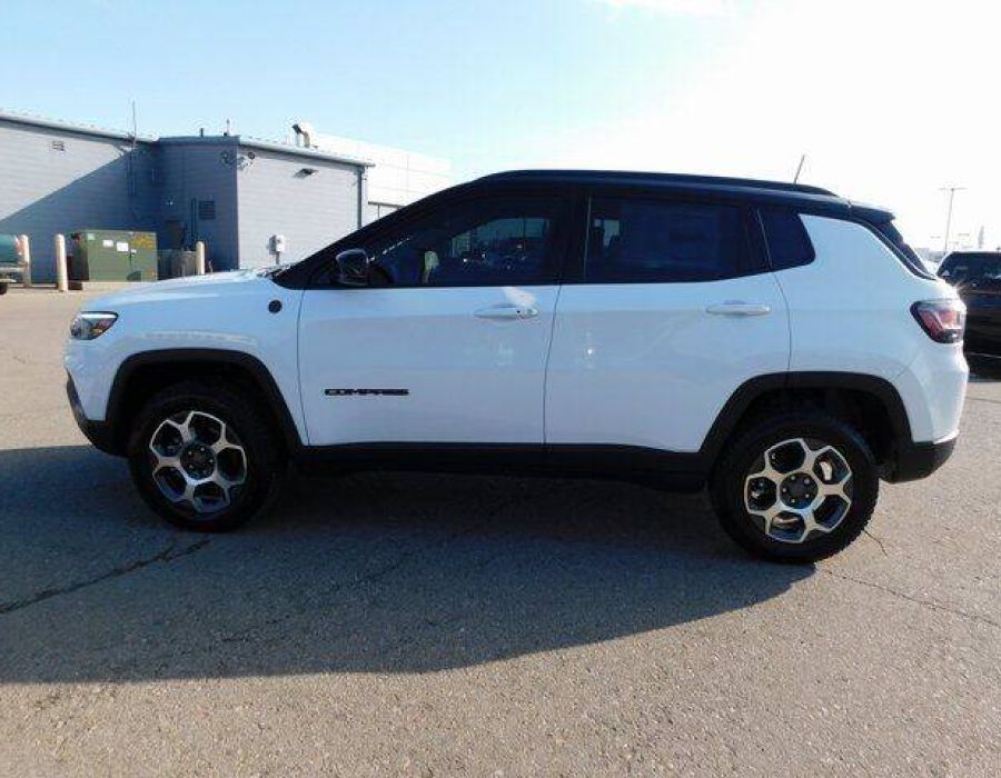 2021 JEPP COMPASS 4x4 Trailhawk 4dr SUV  •  33 miles