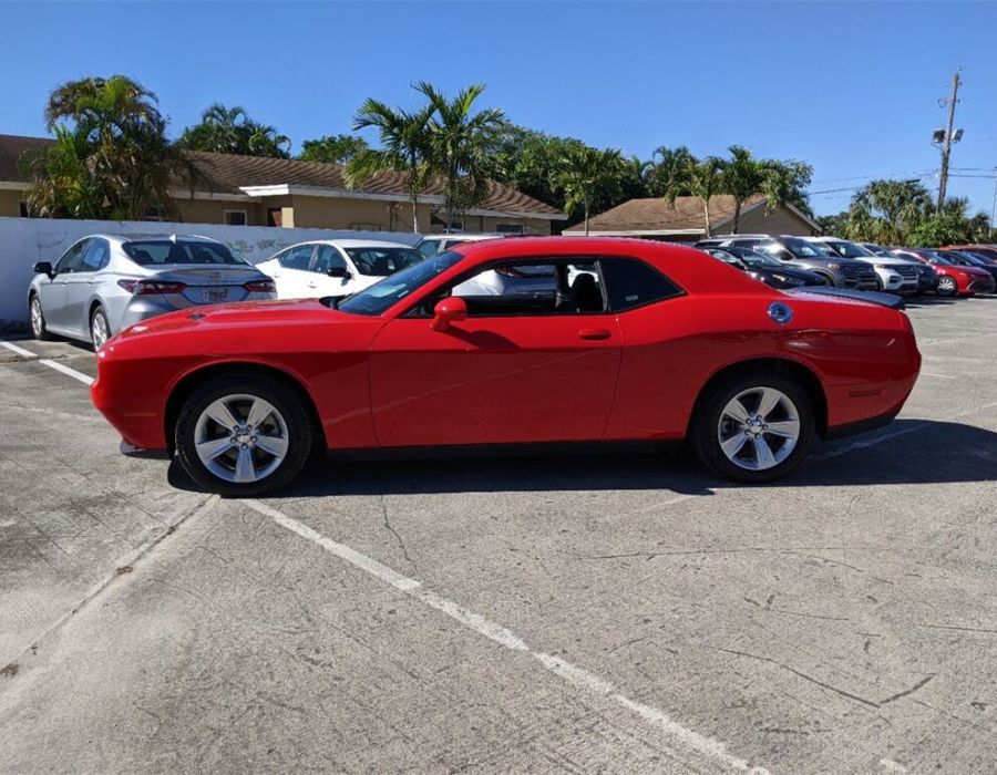 2023 DODGE Challenger  SXT RWD RED