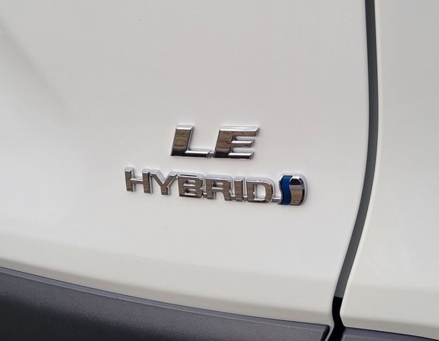 2023 TOYOTA RAV4 Hybrid LE AWD W.