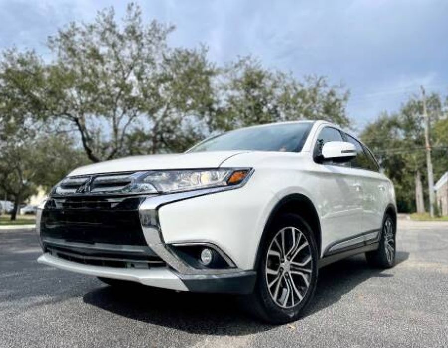 2018 Mitsubishi Outlander SE 4DR SUV WHITE