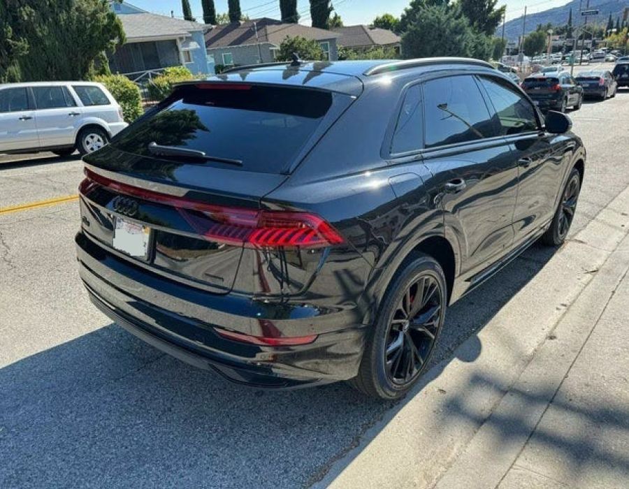 2022 AUDI Q8 quattro Premium 55 TFSI AWD