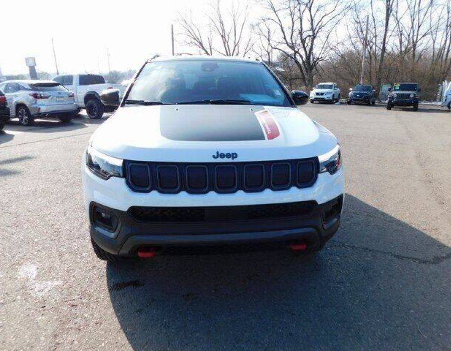 2021 JEPP COMPASS 4x4 Trailhawk 4dr SUV  •  33 miles