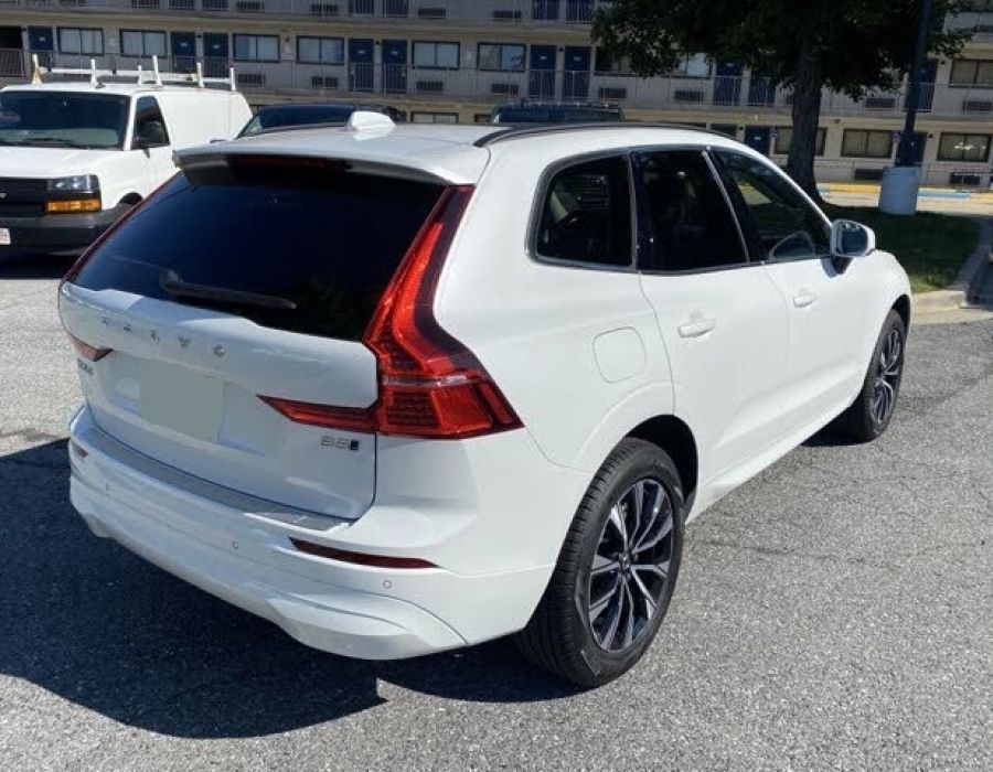 2023 Volvo XC60 B5 Core AWD