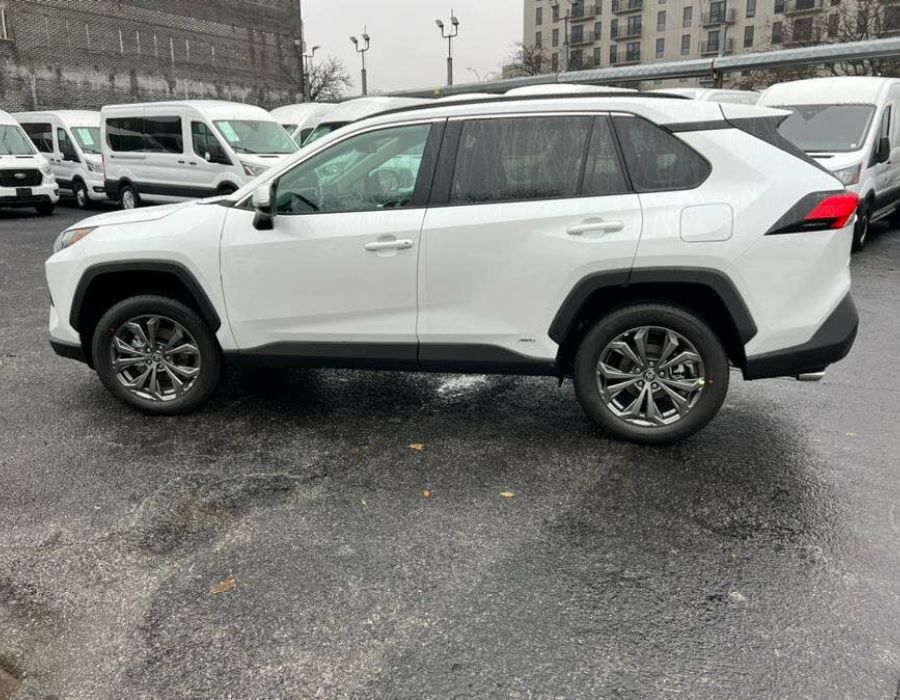 2023 TOYOTA RAV4 Hybrid XLE Prem. AWD W.