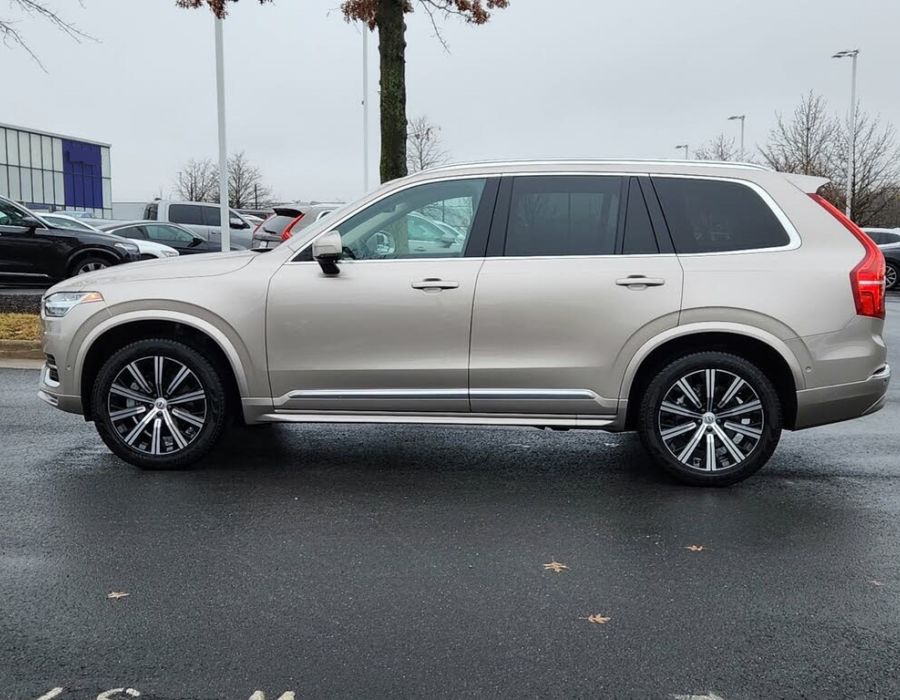 2023 VOLVO XC90 B6 Plus Bright Theme 7-Passenger AWD