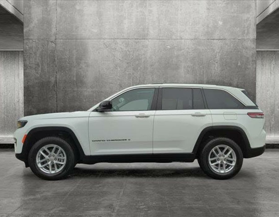 2023 JEEP Grand Cherokee Laredo 4WD