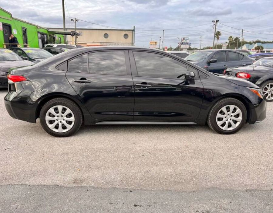 2022 TOYOTA COROLLA LE 4dr Sedan Black