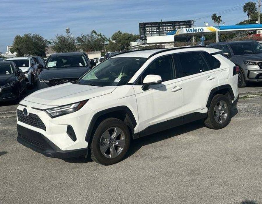 2022 TOYOTA RAV4 Hybrid AWD XLE 4dr SUV W.