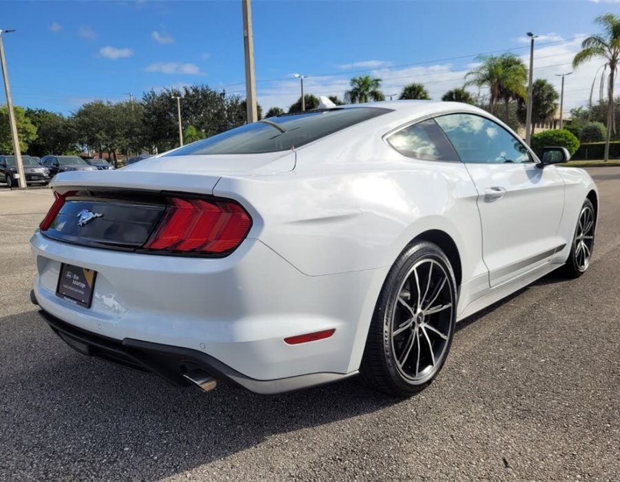 2023 FORD Mustang Ecoboost Fastback