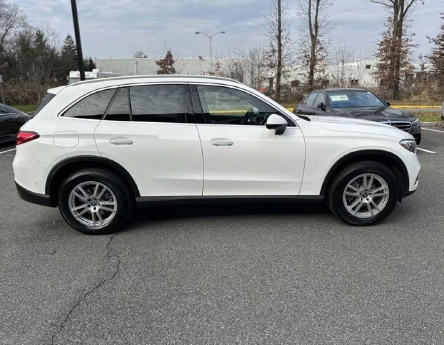 2023 Mercedes Benz GLC-Class GLC 300 4MATIC Cross. AWD