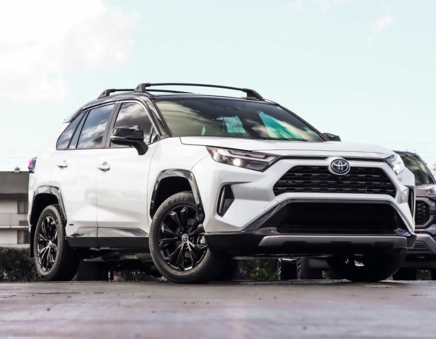 2023 TOYOTA RAV4 Hybrid XSE AWD WHT