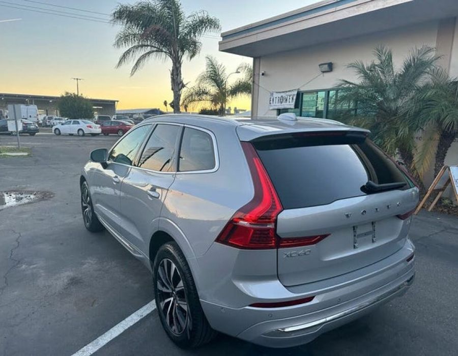 2023 Volvo XC60 B5 Plus Bright Theme AWD